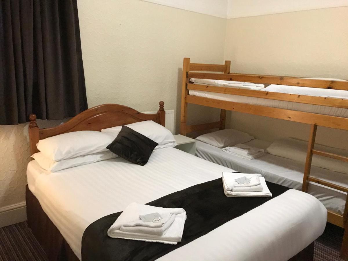 The Feathers Hotel Μπλάκπουλ Εξωτερικό φωτογραφία