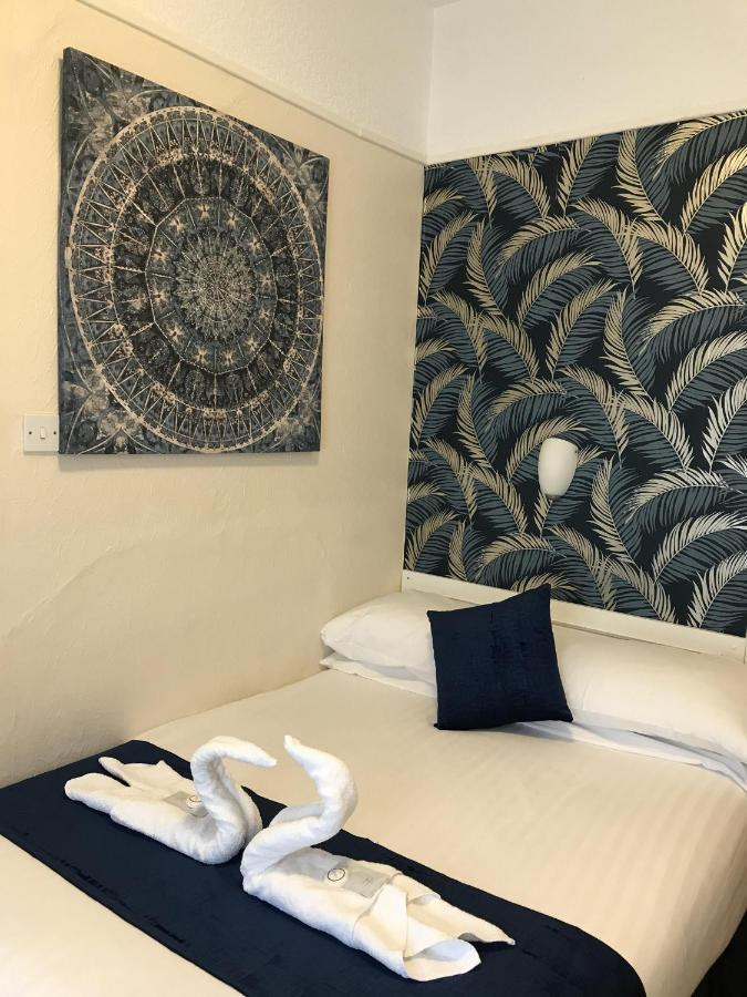 The Feathers Hotel Μπλάκπουλ Εξωτερικό φωτογραφία