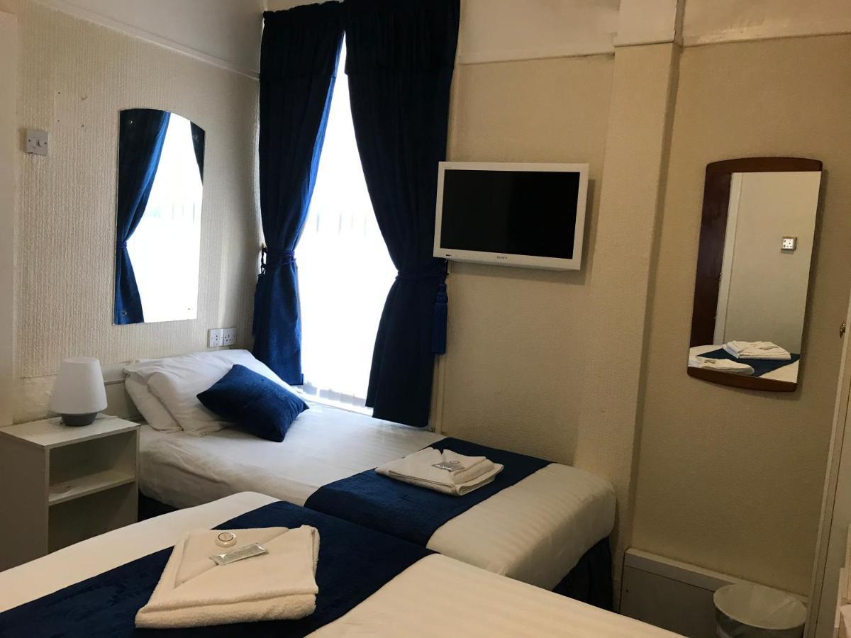 The Feathers Hotel Μπλάκπουλ Εξωτερικό φωτογραφία