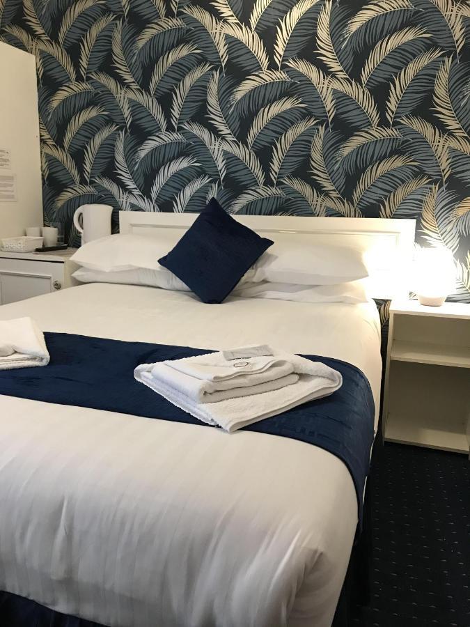 The Feathers Hotel Μπλάκπουλ Εξωτερικό φωτογραφία