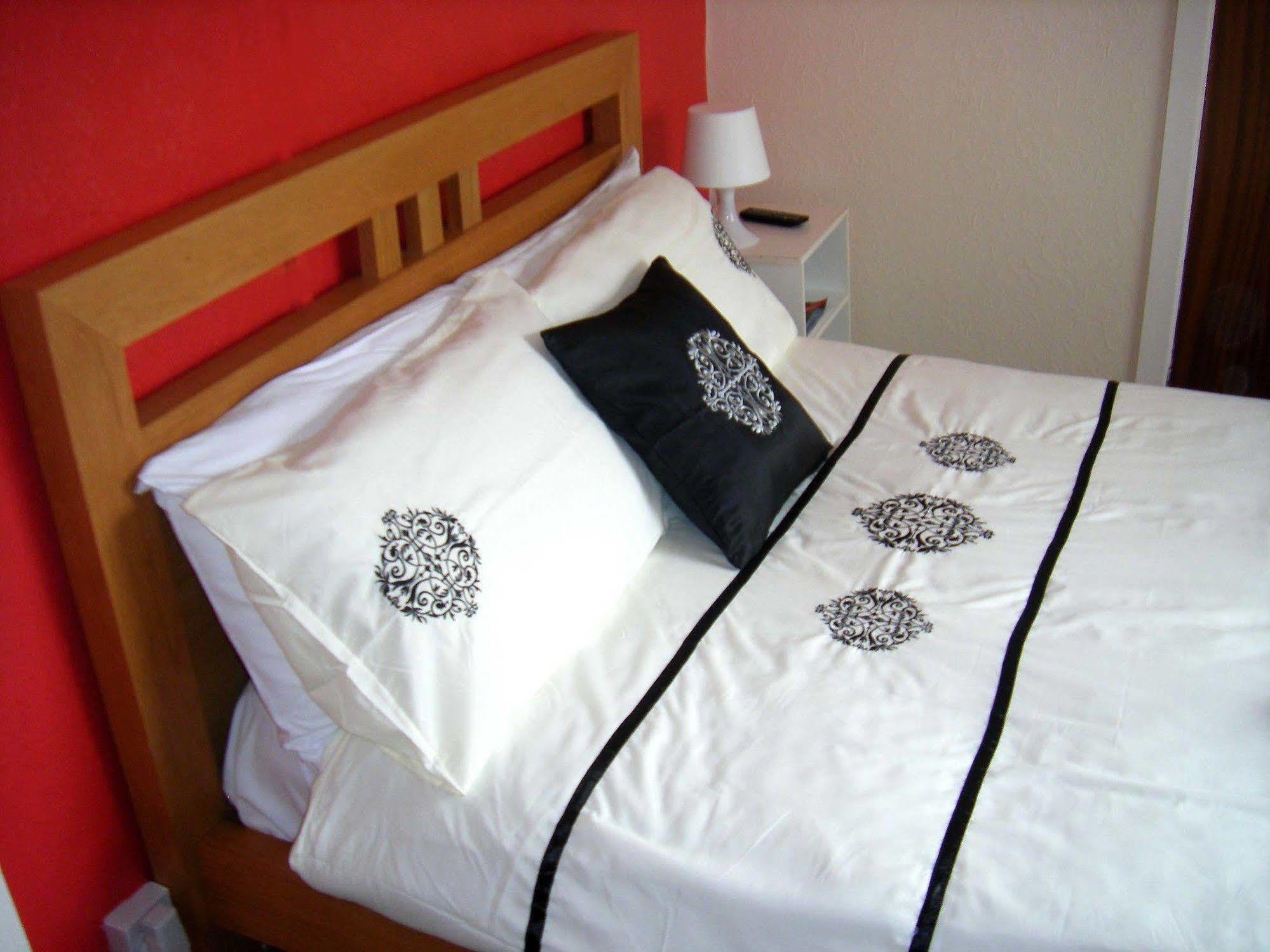 The Feathers Hotel Μπλάκπουλ Εξωτερικό φωτογραφία